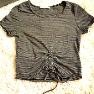 Mind code crop top with tie in front